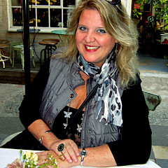 Lisa Lorenz - Fine Artist